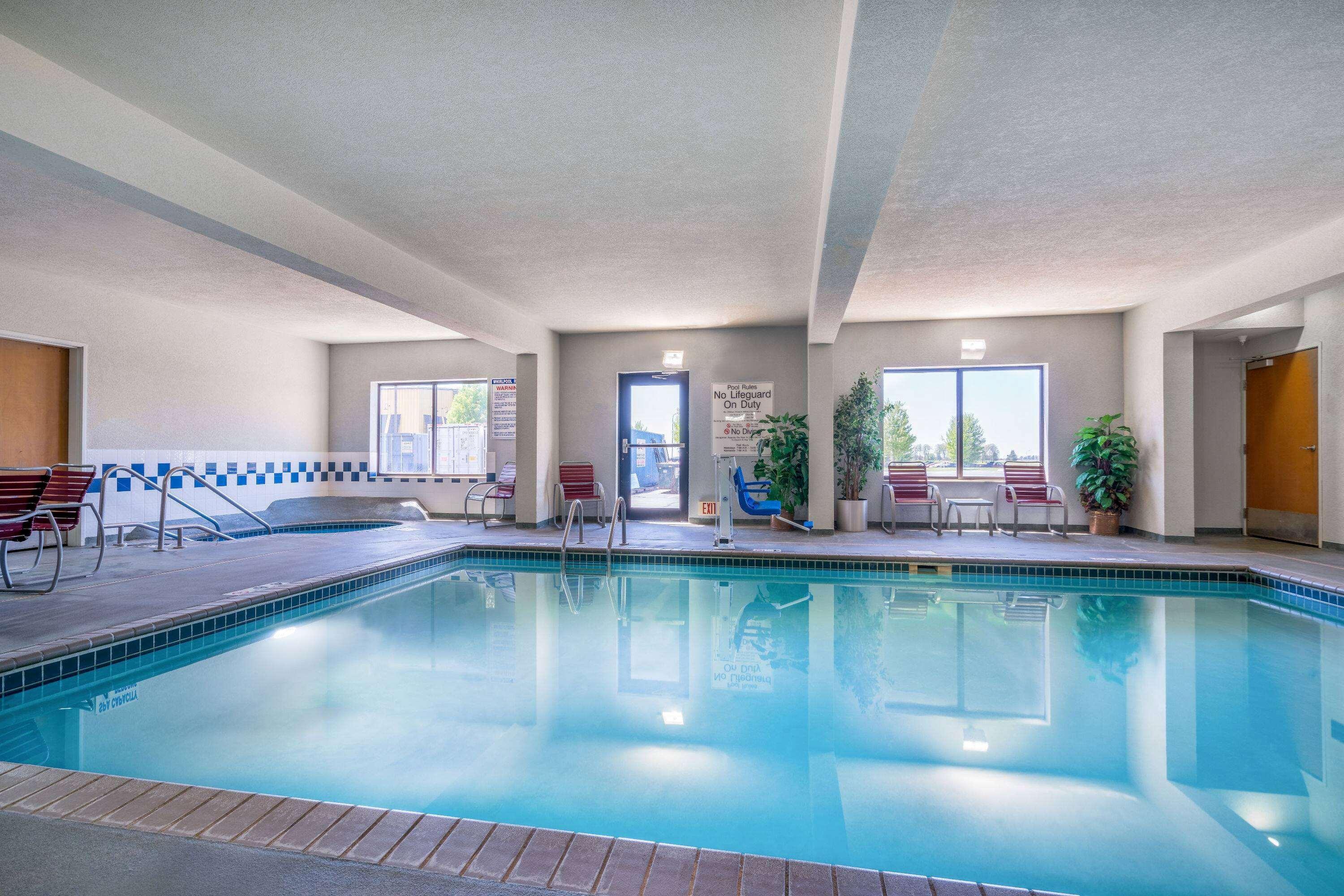 Americinn By Wyndham Рочестер Экстерьер фото
